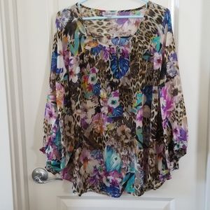 Gauzy patterned blouse